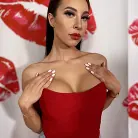 Melissa Stratton in 'Melissas Face Is Messy'